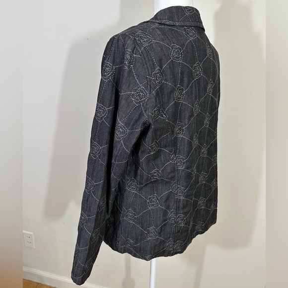 D& Co sz Md jacket, blazer in a grayish color with top stitching on the jacket - Picture 5 of 11